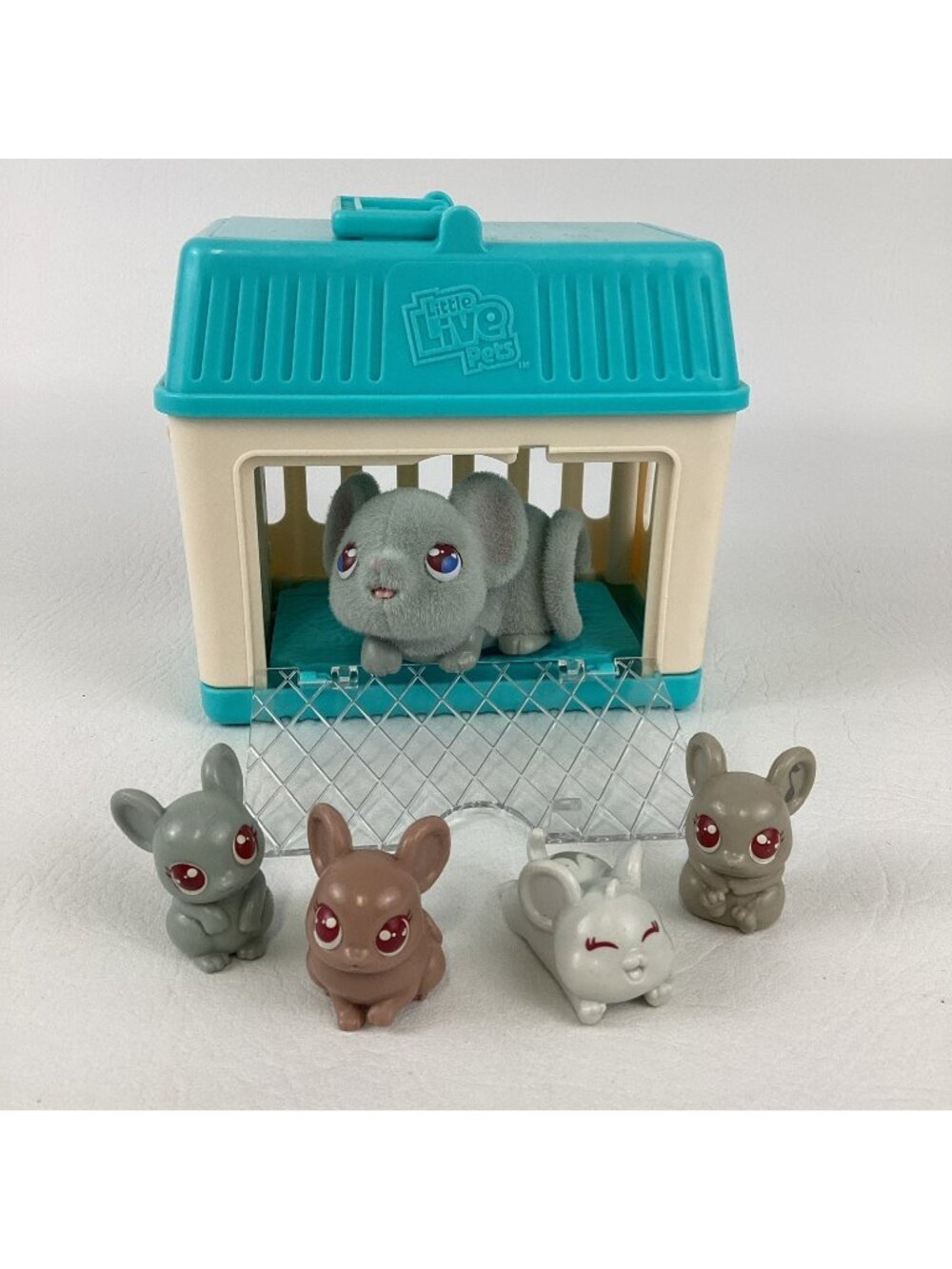 Little Live Pets Mama Surprise Lil Mouse Minis Pet Figures Hutch Babies Moose
